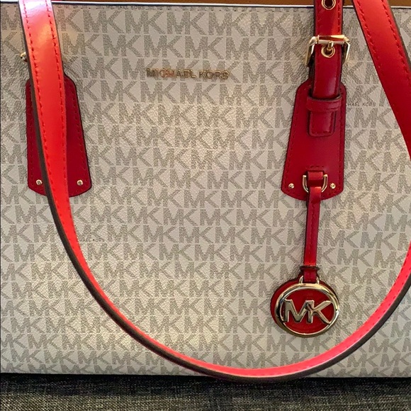 Michael Kors bag - Picture 2 of 4